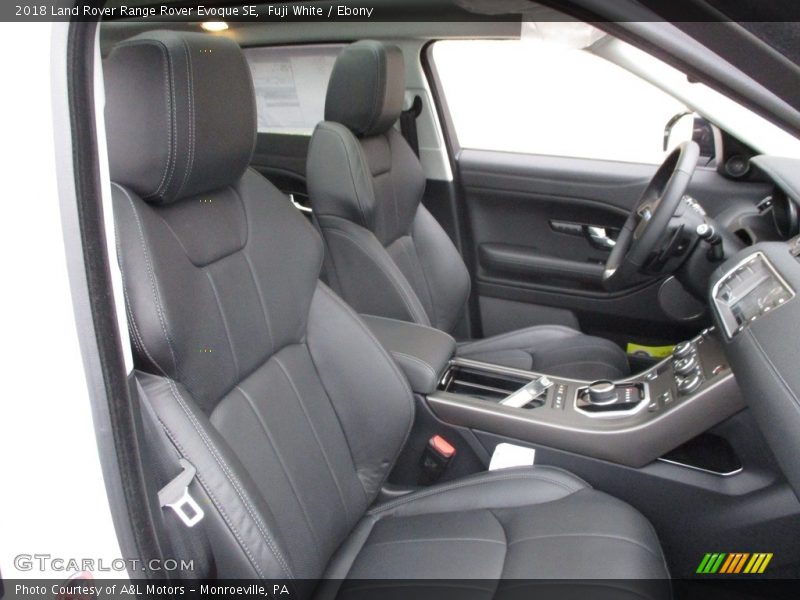 Fuji White / Ebony 2018 Land Rover Range Rover Evoque SE