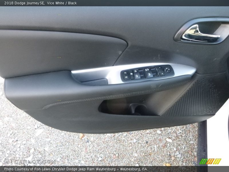 Vice White / Black 2018 Dodge Journey SE