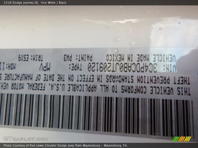 Vice White / Black 2018 Dodge Journey SE