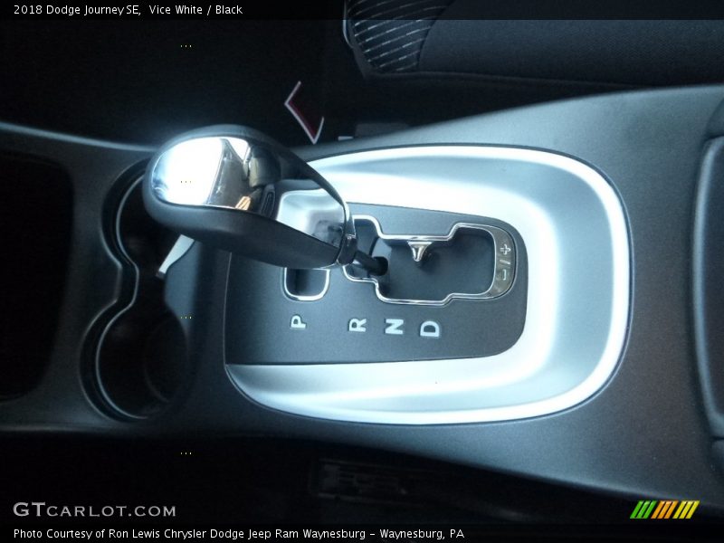 Vice White / Black 2018 Dodge Journey SE
