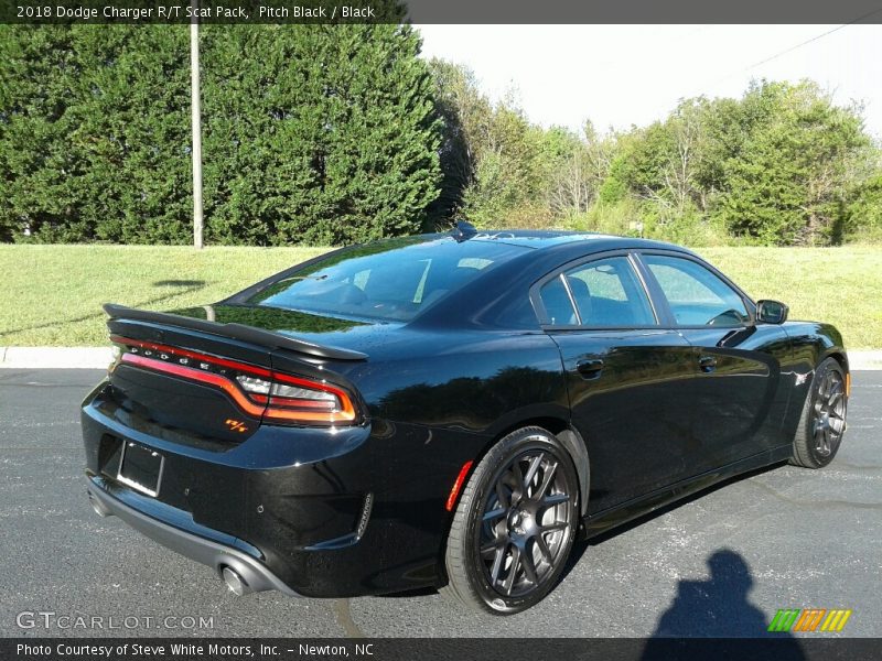 Pitch Black / Black 2018 Dodge Charger R/T Scat Pack