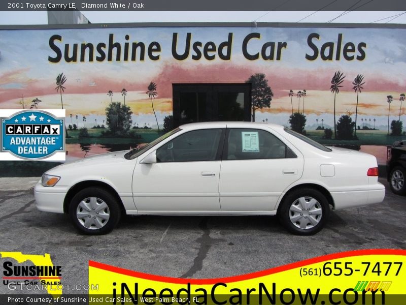 Diamond White / Oak 2001 Toyota Camry LE