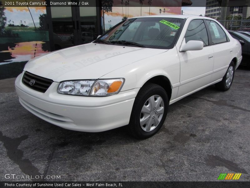 Diamond White / Oak 2001 Toyota Camry LE