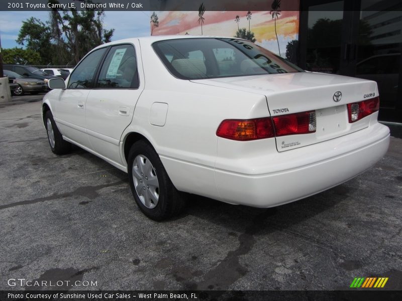 Diamond White / Oak 2001 Toyota Camry LE
