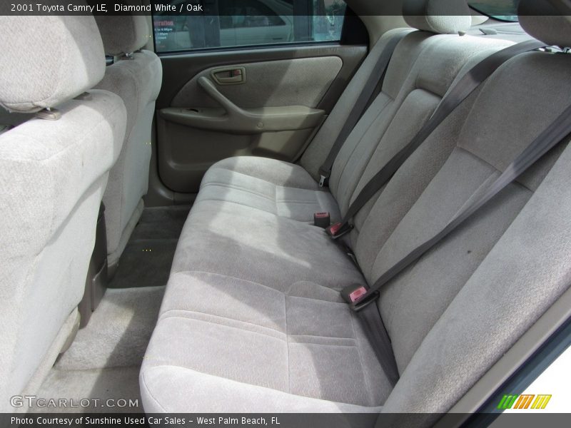 Diamond White / Oak 2001 Toyota Camry LE