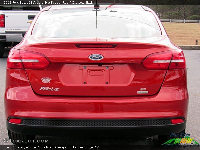 Hot Pepper Red / Charcoal Black 2018 Ford Focus SE Sedan