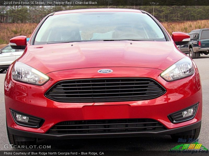 Hot Pepper Red / Charcoal Black 2018 Ford Focus SE Sedan