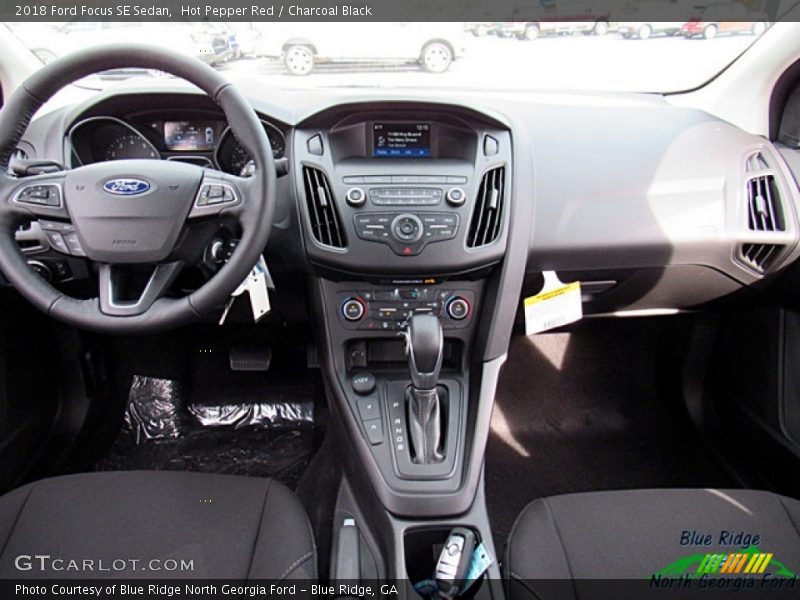 Hot Pepper Red / Charcoal Black 2018 Ford Focus SE Sedan