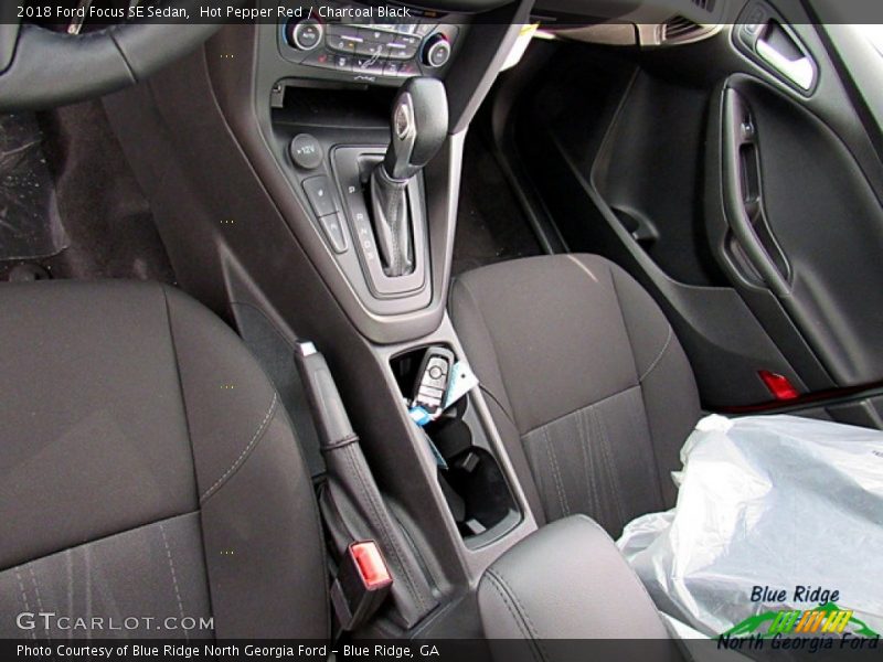 Hot Pepper Red / Charcoal Black 2018 Ford Focus SE Sedan
