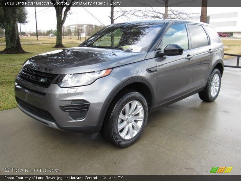 Front 3/4 View of 2018 Discovery Sport SE