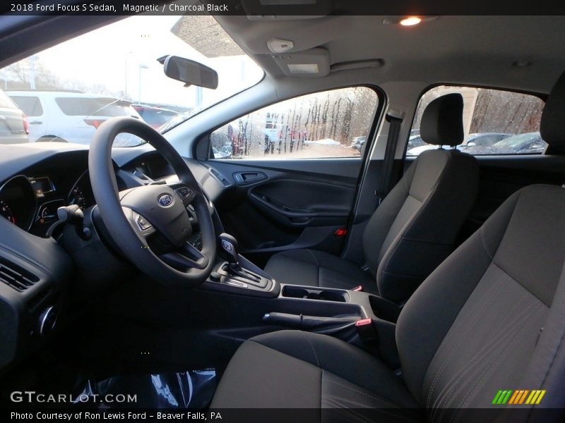 Magnetic / Charcoal Black 2018 Ford Focus S Sedan