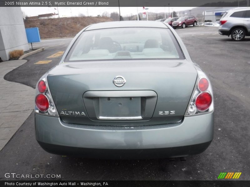 Mystic Emerald Green / Blond 2005 Nissan Altima 2.5 S
