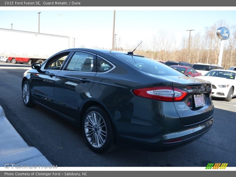 Guard Metallic / Dune 2015 Ford Fusion SE
