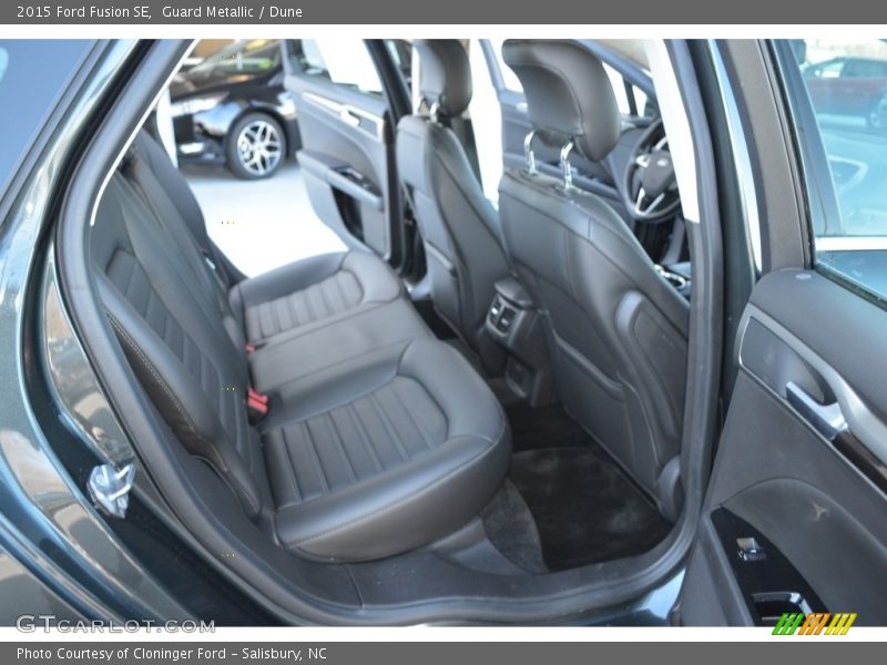 Guard Metallic / Dune 2015 Ford Fusion SE
