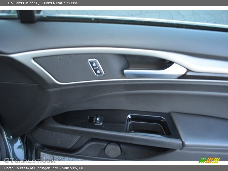 Guard Metallic / Dune 2015 Ford Fusion SE