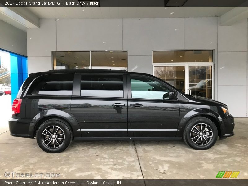 Black Onyx / Black 2017 Dodge Grand Caravan GT