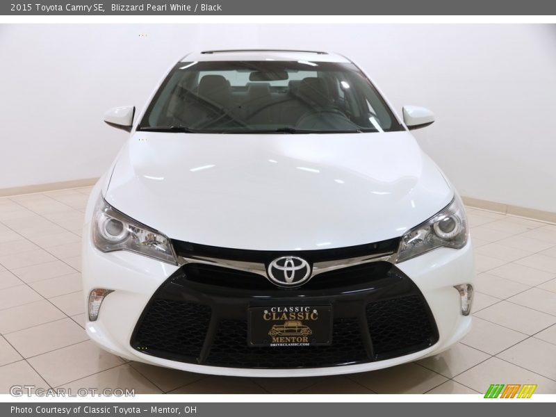 Blizzard Pearl White / Black 2015 Toyota Camry SE