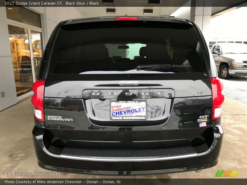 Black Onyx / Black 2017 Dodge Grand Caravan GT