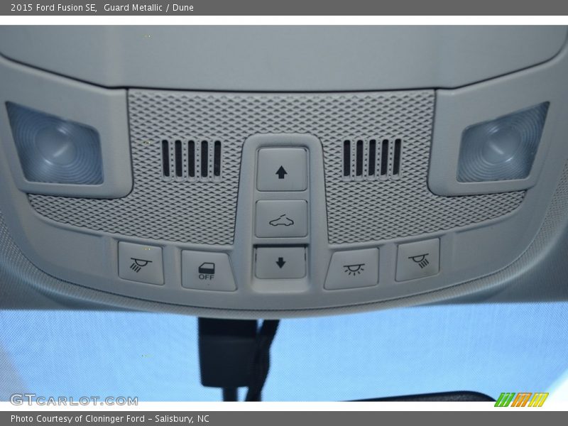 Guard Metallic / Dune 2015 Ford Fusion SE