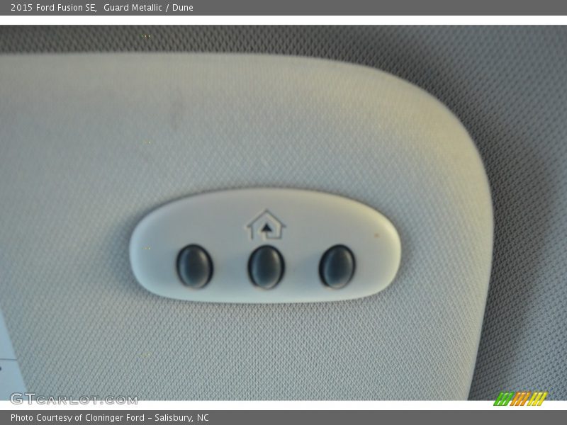 Guard Metallic / Dune 2015 Ford Fusion SE