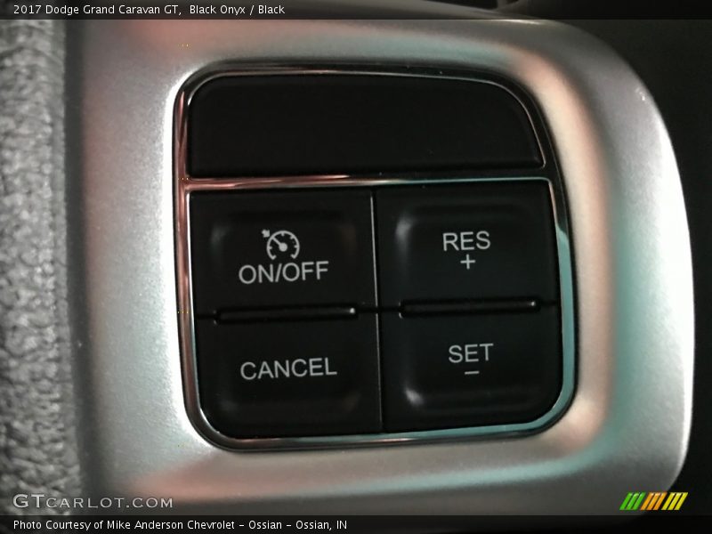 Black Onyx / Black 2017 Dodge Grand Caravan GT