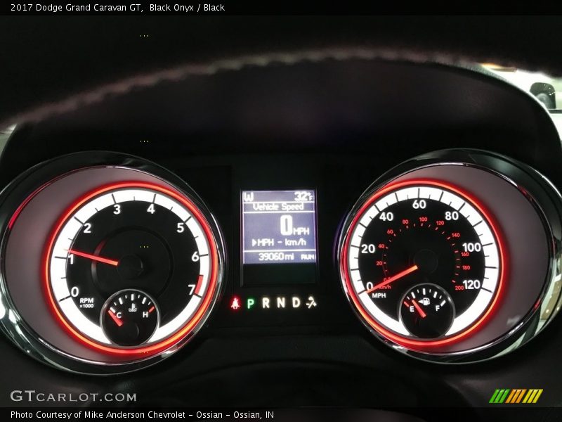 Black Onyx / Black 2017 Dodge Grand Caravan GT