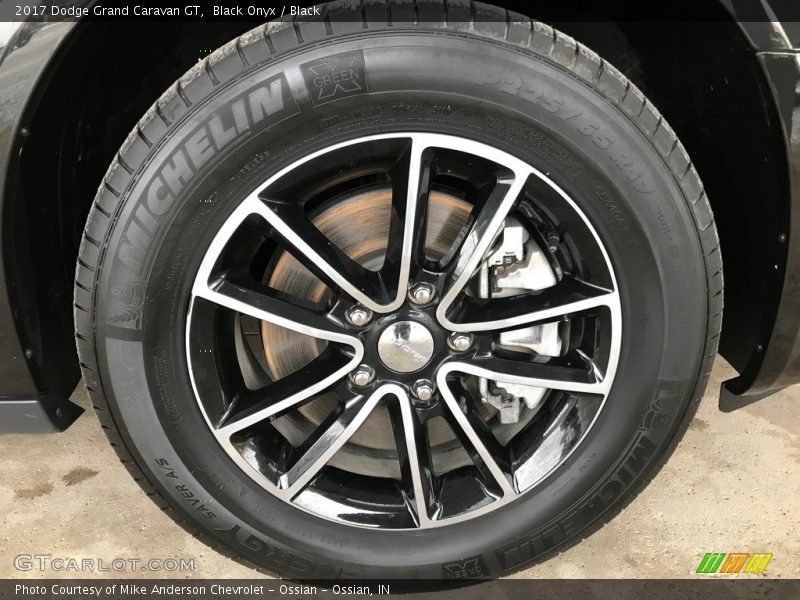 Black Onyx / Black 2017 Dodge Grand Caravan GT