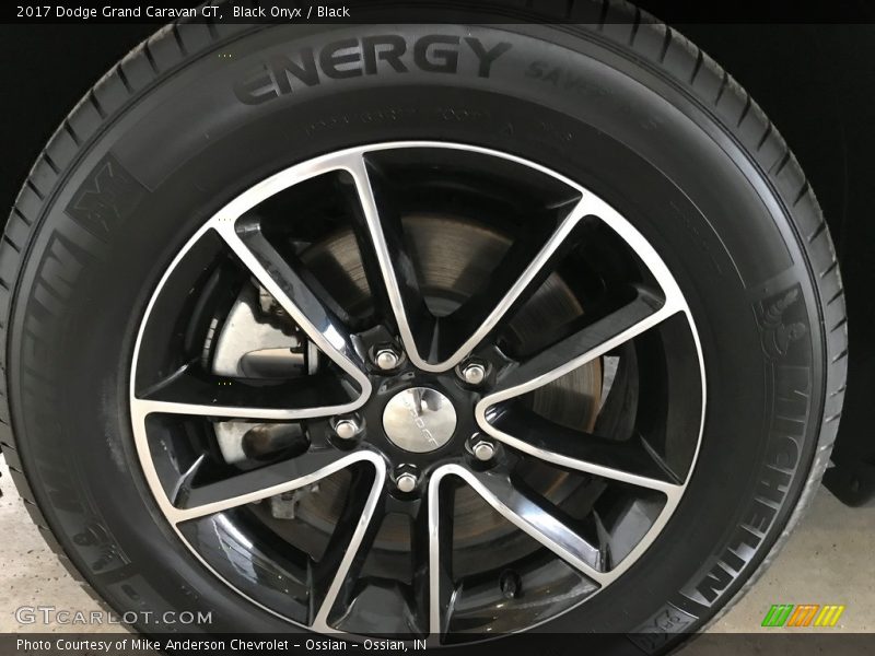 Black Onyx / Black 2017 Dodge Grand Caravan GT