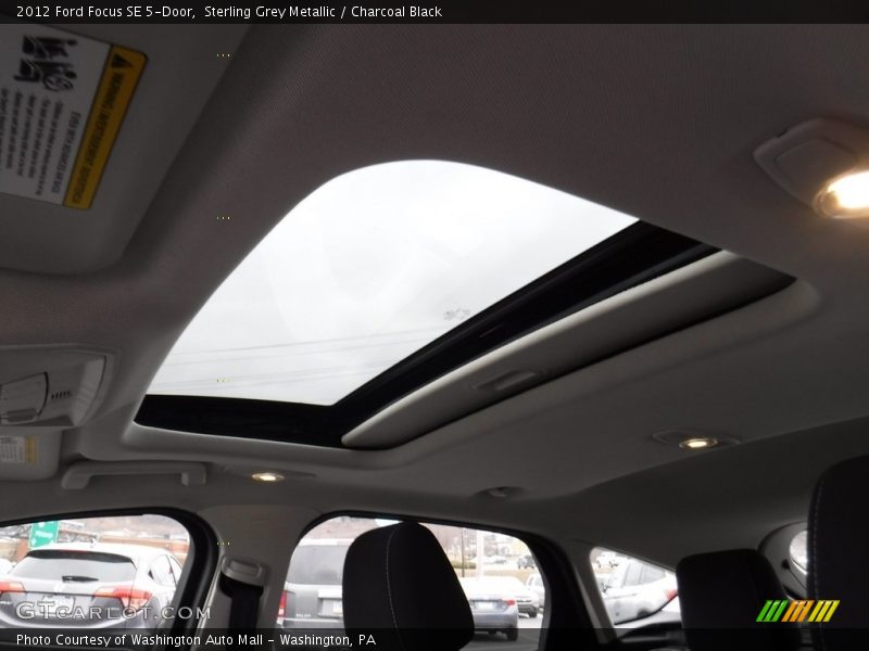 Sterling Grey Metallic / Charcoal Black 2012 Ford Focus SE 5-Door