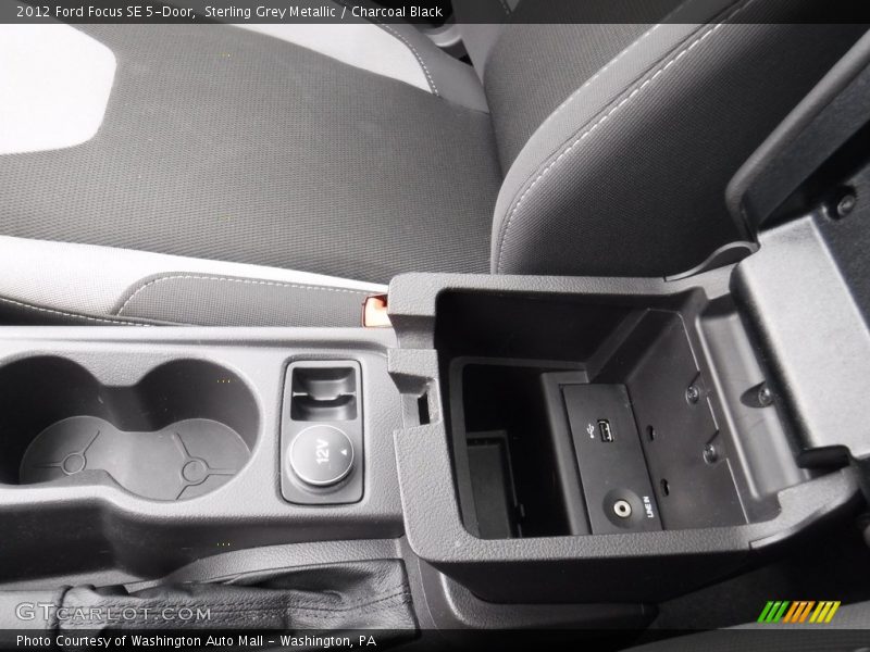 Sterling Grey Metallic / Charcoal Black 2012 Ford Focus SE 5-Door