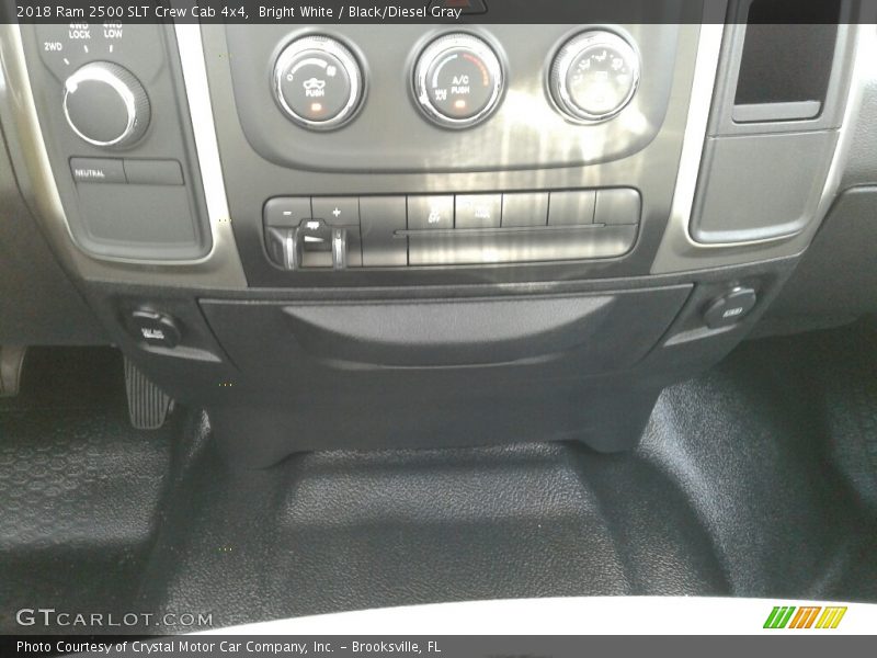 Bright White / Black/Diesel Gray 2018 Ram 2500 SLT Crew Cab 4x4