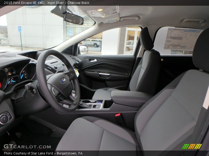 Ingot Silver / Charcoal Black 2018 Ford Escape SE 4WD