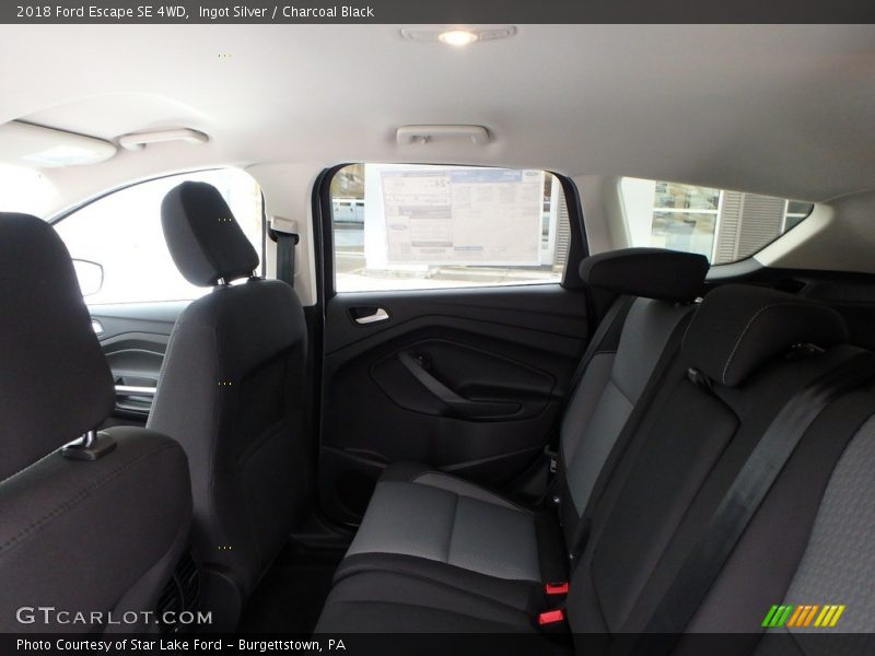 Ingot Silver / Charcoal Black 2018 Ford Escape SE 4WD