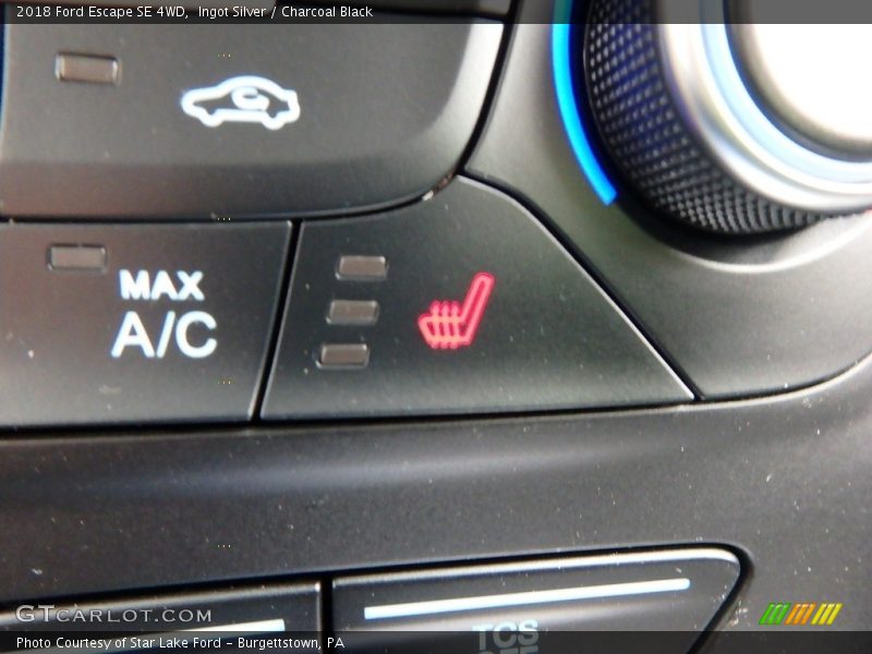 Ingot Silver / Charcoal Black 2018 Ford Escape SE 4WD