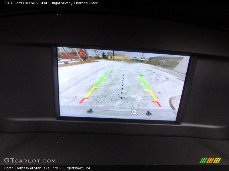 Ingot Silver / Charcoal Black 2018 Ford Escape SE 4WD