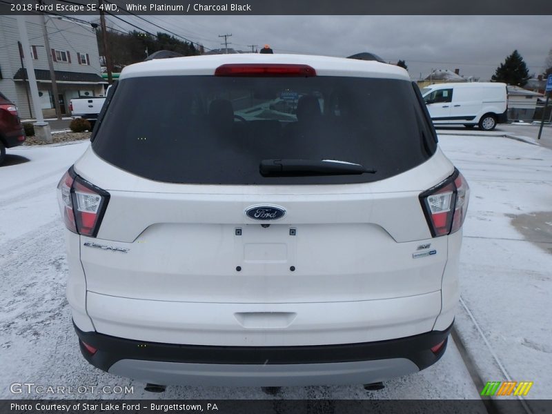 White Platinum / Charcoal Black 2018 Ford Escape SE 4WD