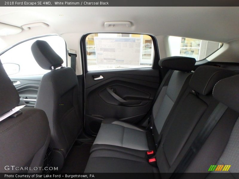 White Platinum / Charcoal Black 2018 Ford Escape SE 4WD