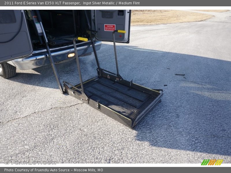 Ingot Silver Metallic / Medium Flint 2011 Ford E Series Van E350 XLT Passenger