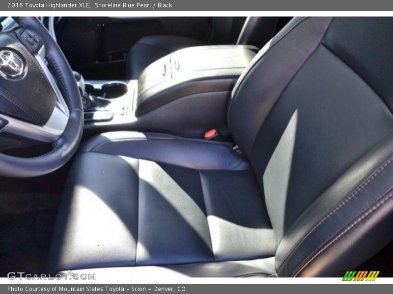 Shoreline Blue Pearl / Black 2016 Toyota Highlander XLE