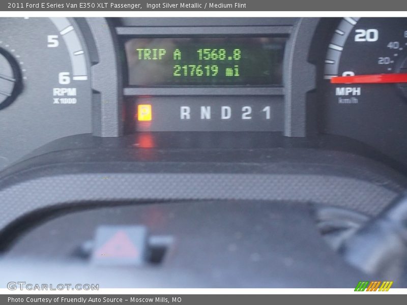 Ingot Silver Metallic / Medium Flint 2011 Ford E Series Van E350 XLT Passenger