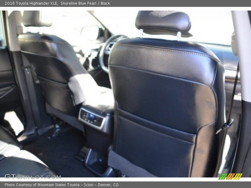 Shoreline Blue Pearl / Black 2016 Toyota Highlander XLE