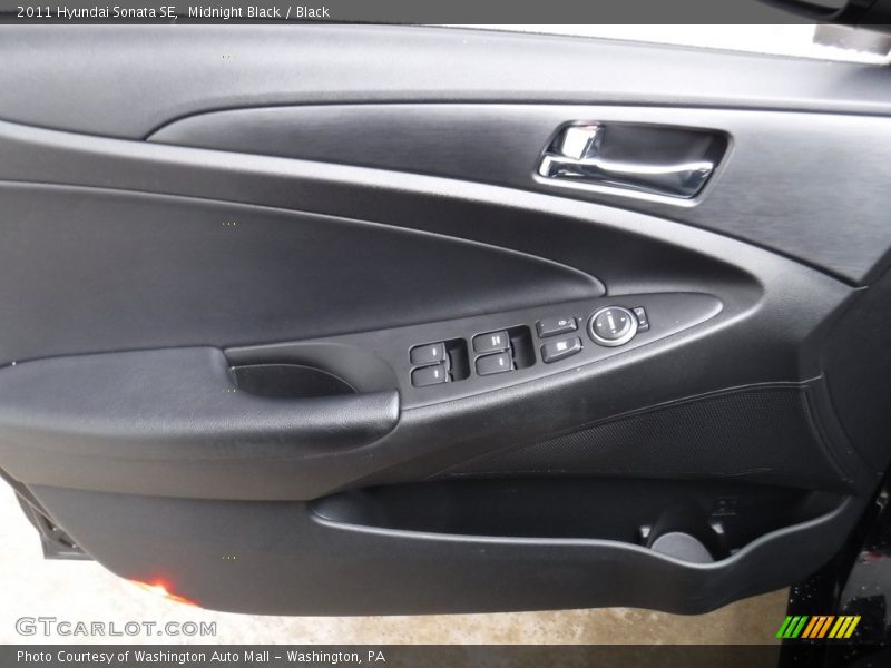Midnight Black / Black 2011 Hyundai Sonata SE