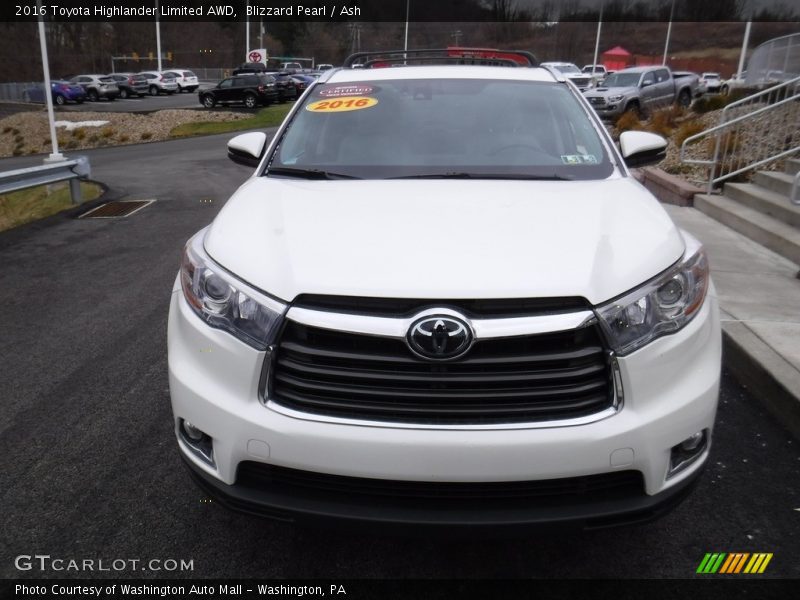 Blizzard Pearl / Ash 2016 Toyota Highlander Limited AWD