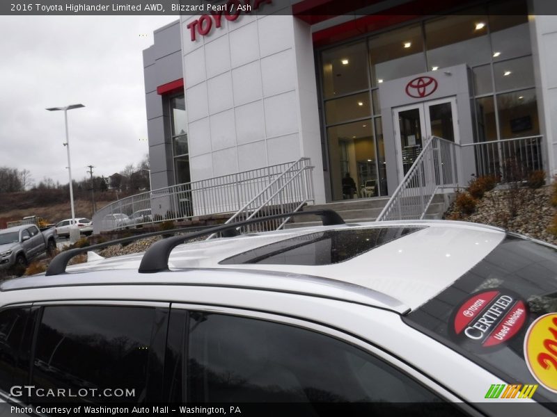 Blizzard Pearl / Ash 2016 Toyota Highlander Limited AWD