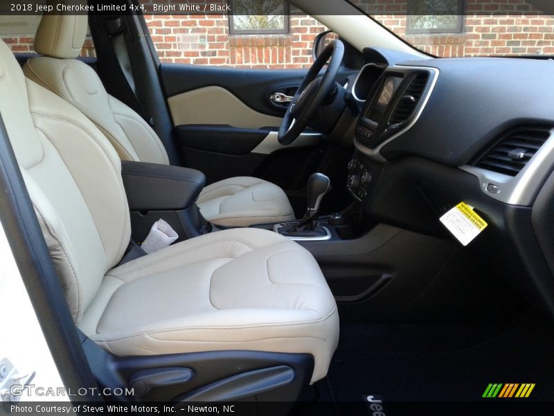 Bright White / Black 2018 Jeep Cherokee Limited 4x4