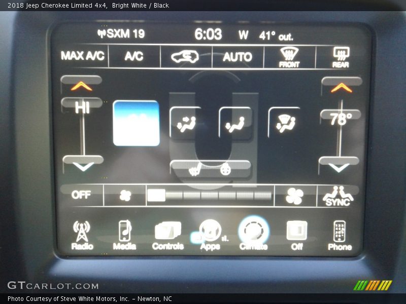 Bright White / Black 2018 Jeep Cherokee Limited 4x4