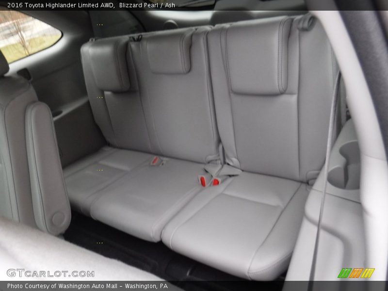 Blizzard Pearl / Ash 2016 Toyota Highlander Limited AWD