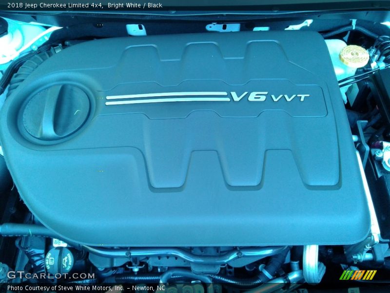 Bright White / Black 2018 Jeep Cherokee Limited 4x4