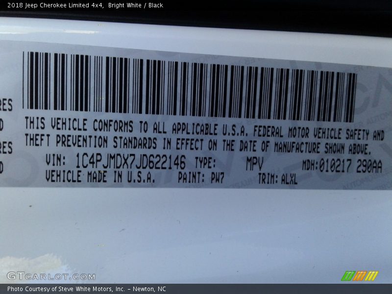 Bright White / Black 2018 Jeep Cherokee Limited 4x4