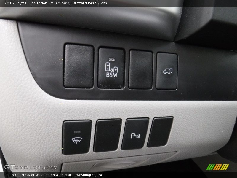 Blizzard Pearl / Ash 2016 Toyota Highlander Limited AWD